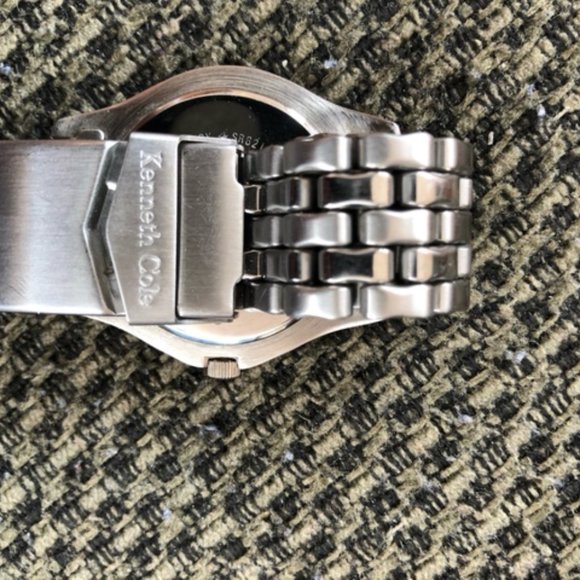 Kenneth Cole Watch - Picture 3 of 5